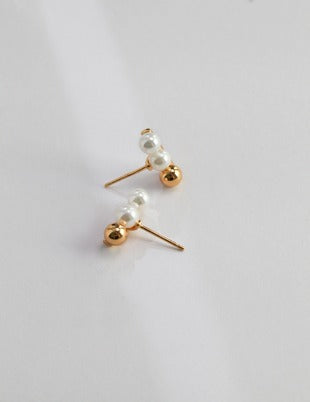 Sterling silver pearl earrings