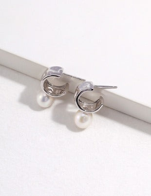 Sterling silver pearl earrings