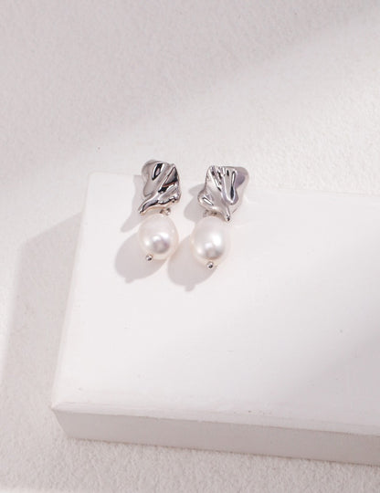 Sterling silver pearl earrings