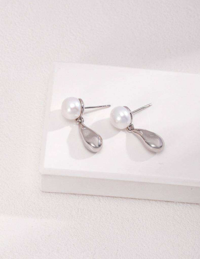 Sterling silver pearl earrings