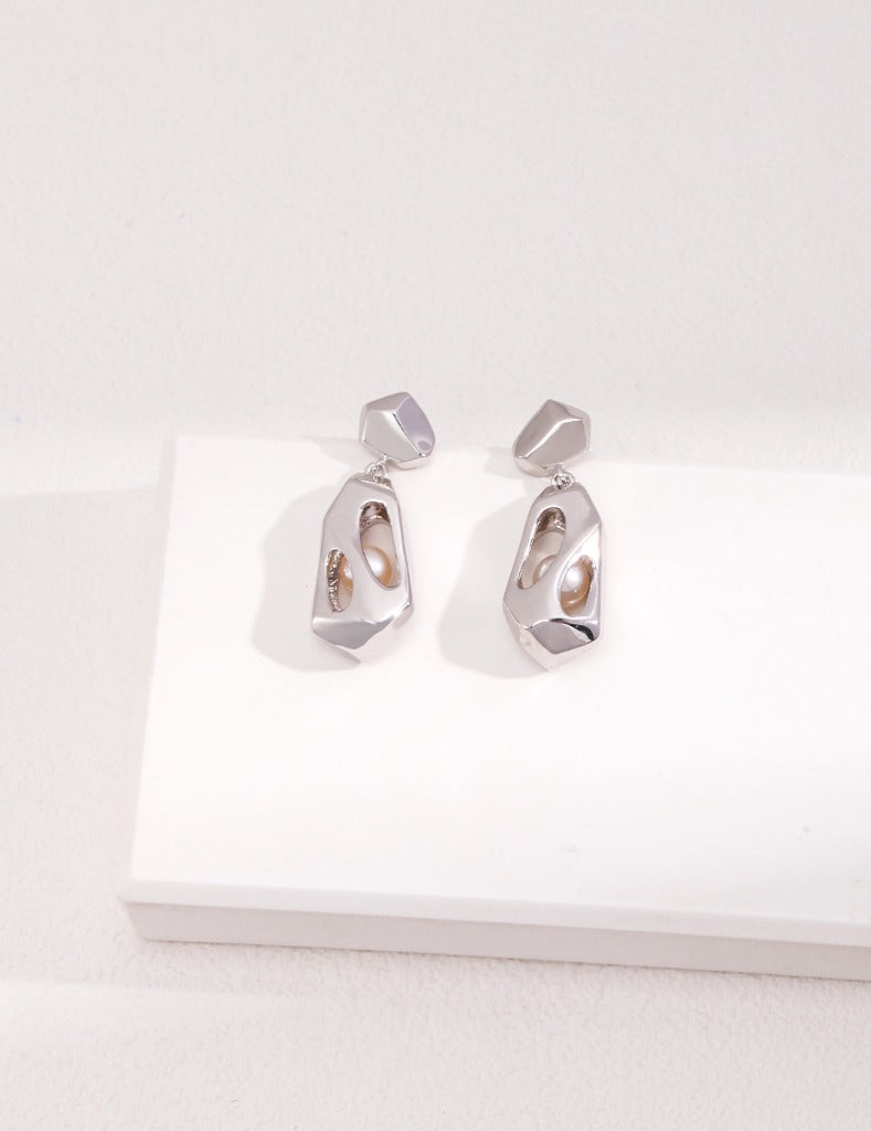 Sterling silver pearl earrings