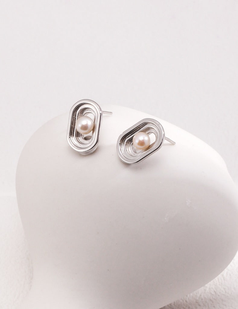 Sterling silver pearl earrings