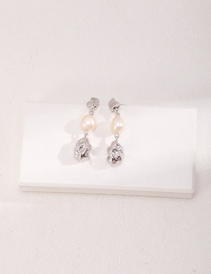 Natural pearl earrings