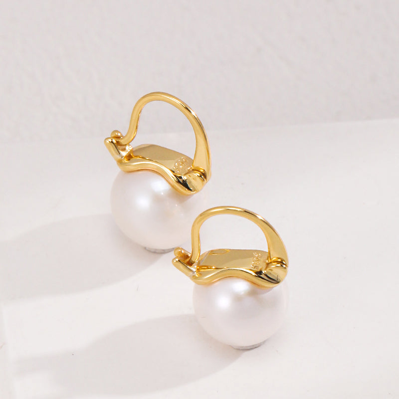 Natural pearl earrings