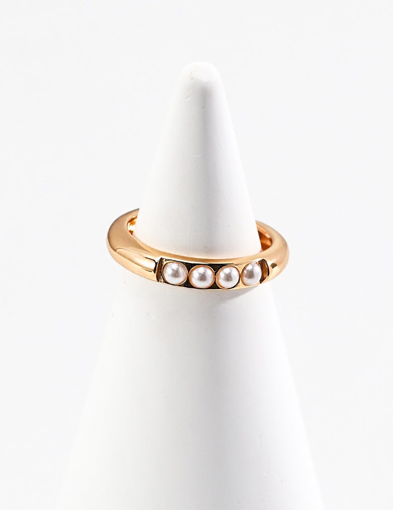 Sterling silver pearl ring