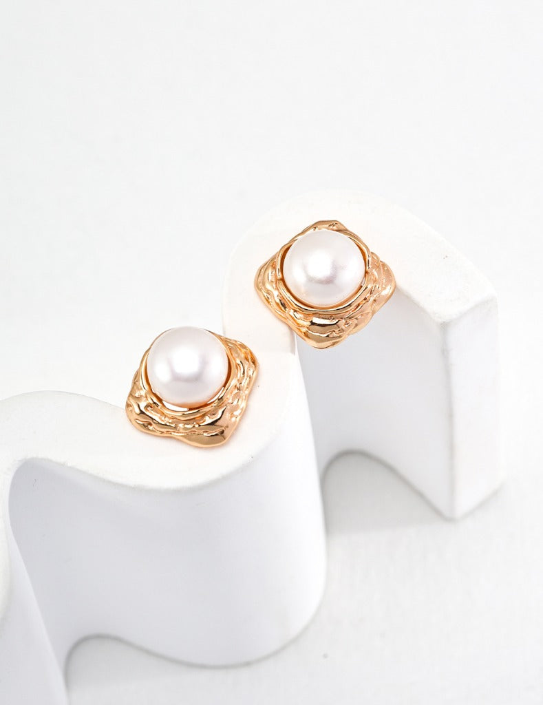 Sterling silver pearl earrings