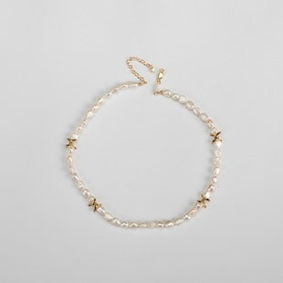 Vine Kiss Natural Baroque Pearl Necklace